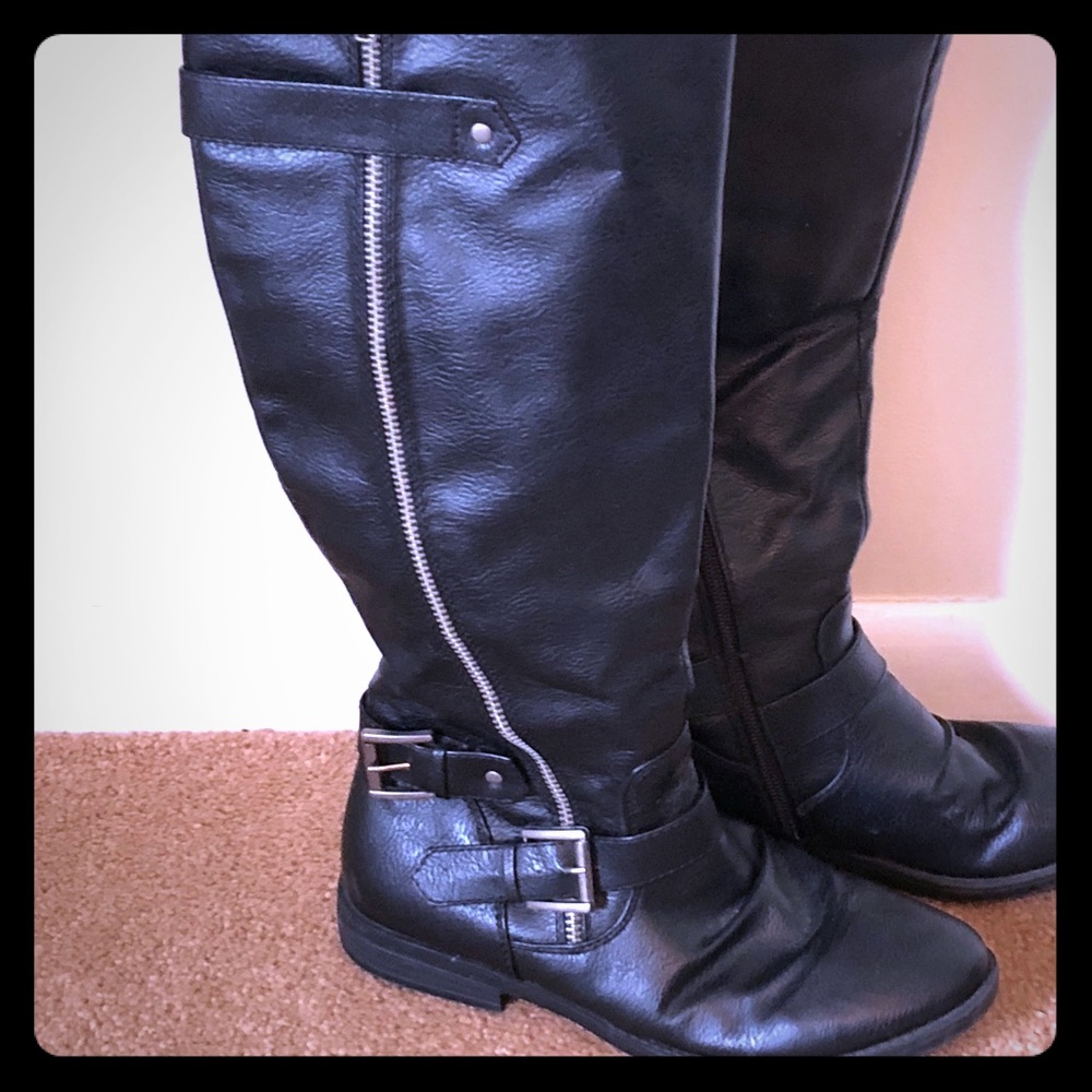 Black Boots